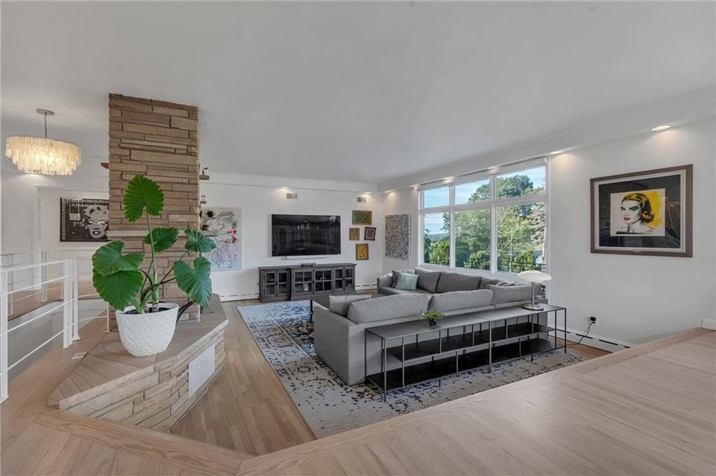 Single Family Residence at 30 Circuit Drive, Cumberland, photo 11 of 49