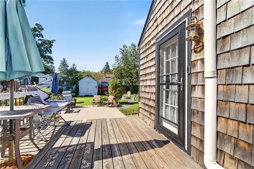 Single Family Residence at 333 Maple Street, Warwick, photo 18 of 21