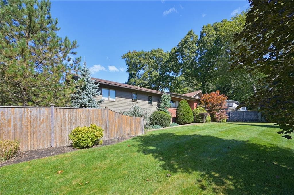 Single Family Residence at 29 Sayles Hill Road, Lincoln, photo 2 of 37