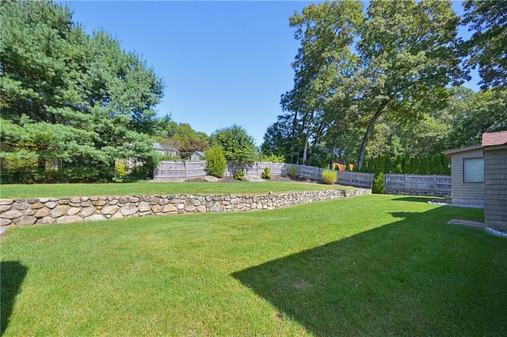 Single Family Residence at 29 Sayles Hill Road, Lincoln, photo 10 of 37