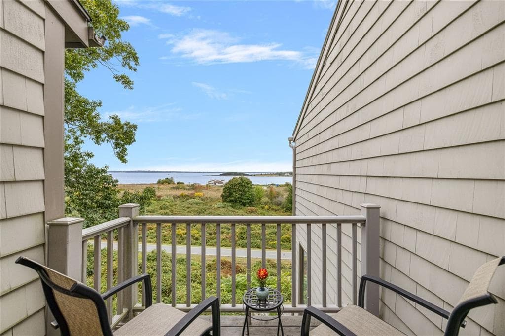 Condominium at 28 Sea Breeze Lane UNIT 28, Bristol, photo 26 of 50