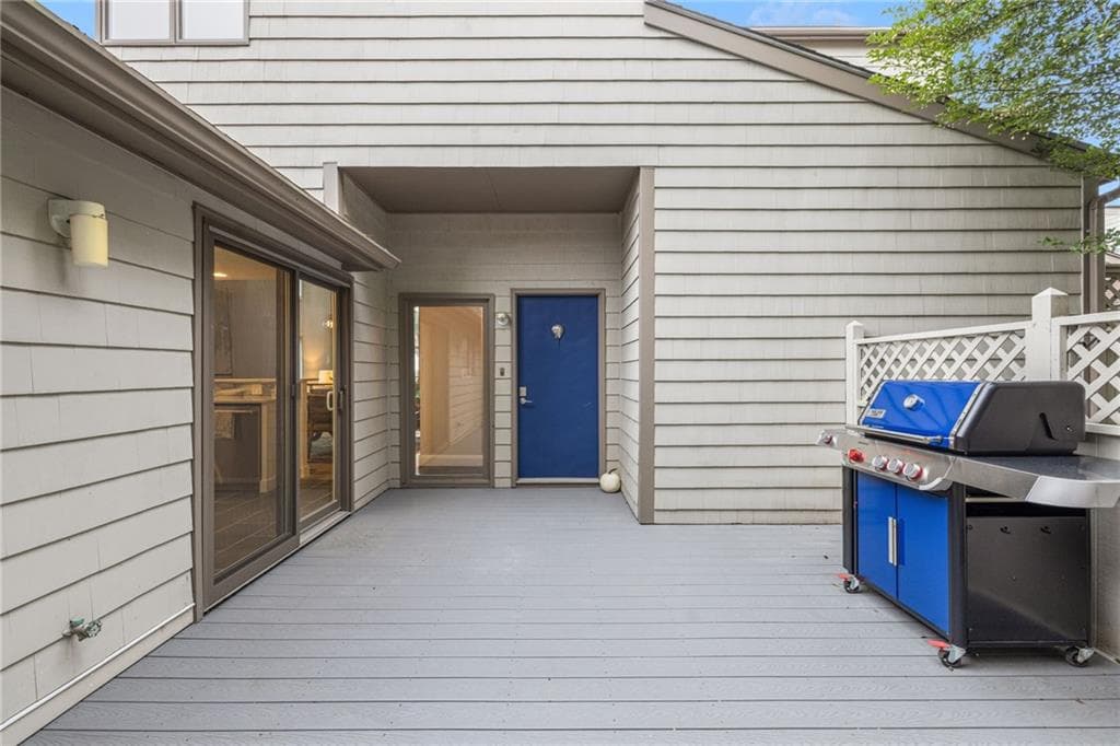 Condominium at 28 Sea Breeze Lane UNIT 28, Bristol, photo 36 of 50