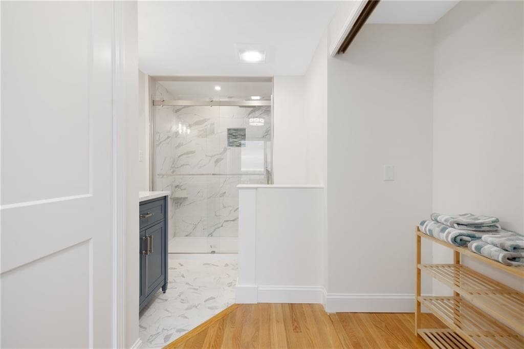 Condominium at 28 Sea Breeze Lane UNIT 28, Bristol, photo 24 of 50