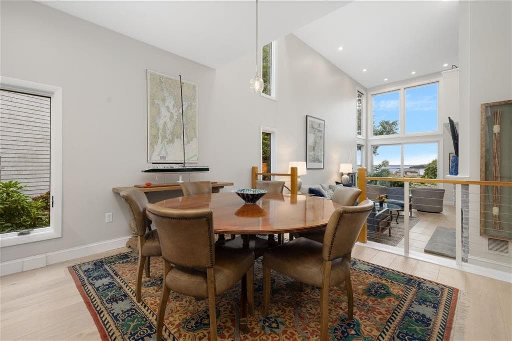 Condominium at 28 Sea Breeze Lane UNIT 28, Bristol, photo 8 of 50
