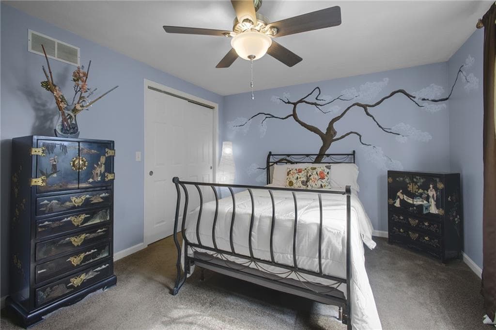 Condominium at 2304 Pinewood Drive, Smithfield, photo 17 of 26