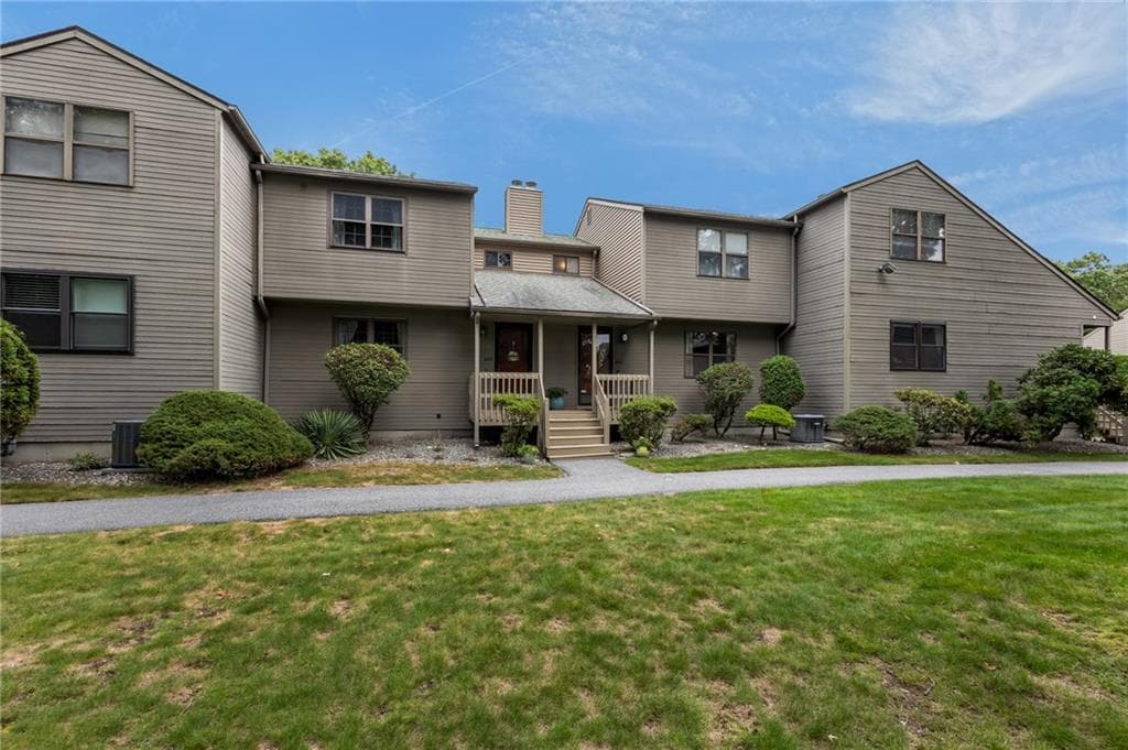 Condominium at 2304 Pinewood Drive, Smithfield, photo 26 of 26
