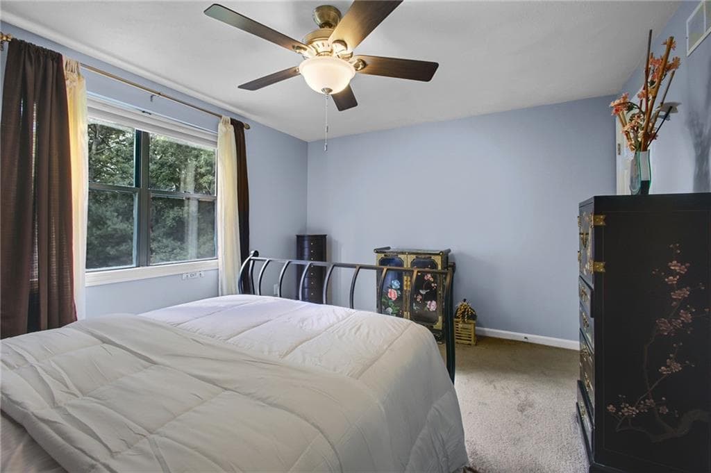 Condominium at 2304 Pinewood Drive, Smithfield, photo 18 of 26