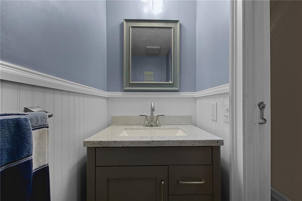 Condominium at 2304 Pinewood Drive, Smithfield, photo 15 of 26