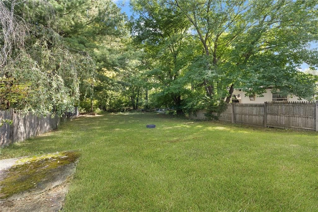 Single Family Residence at 86 Oakside Street, Warwick, photo 21 of 31