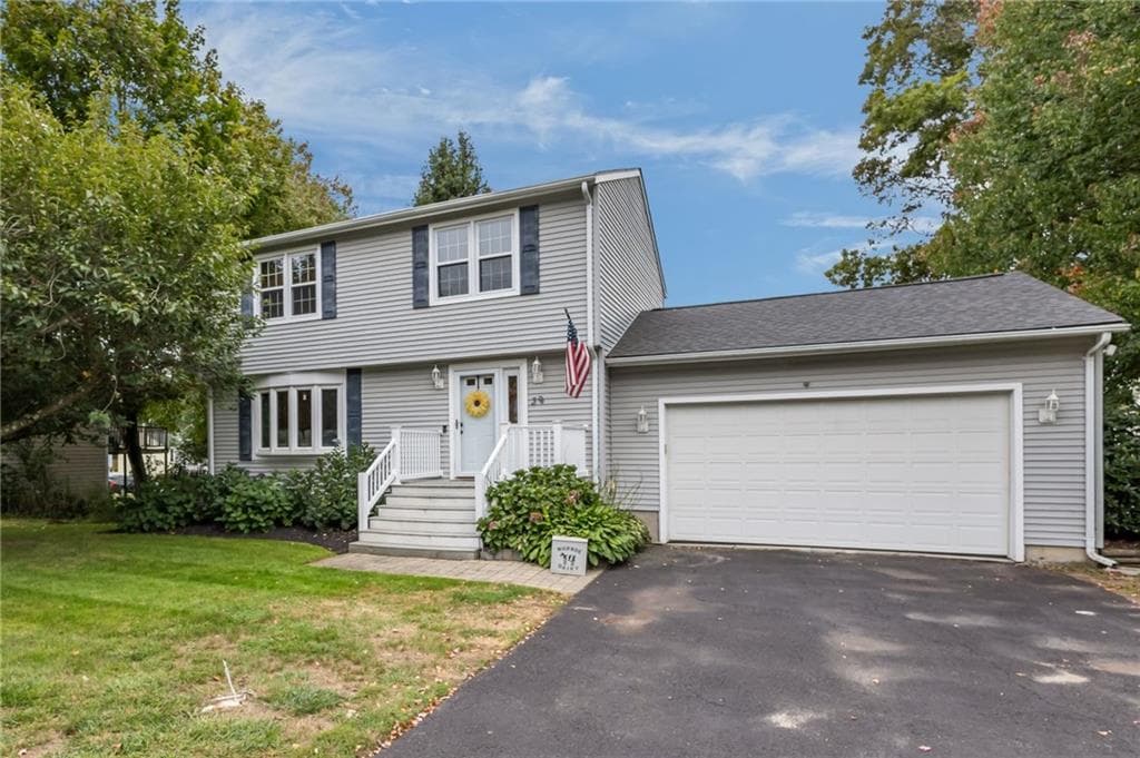 Single Family Residence at 39 Whispering Pines, Cumberland, photo 2 of 48