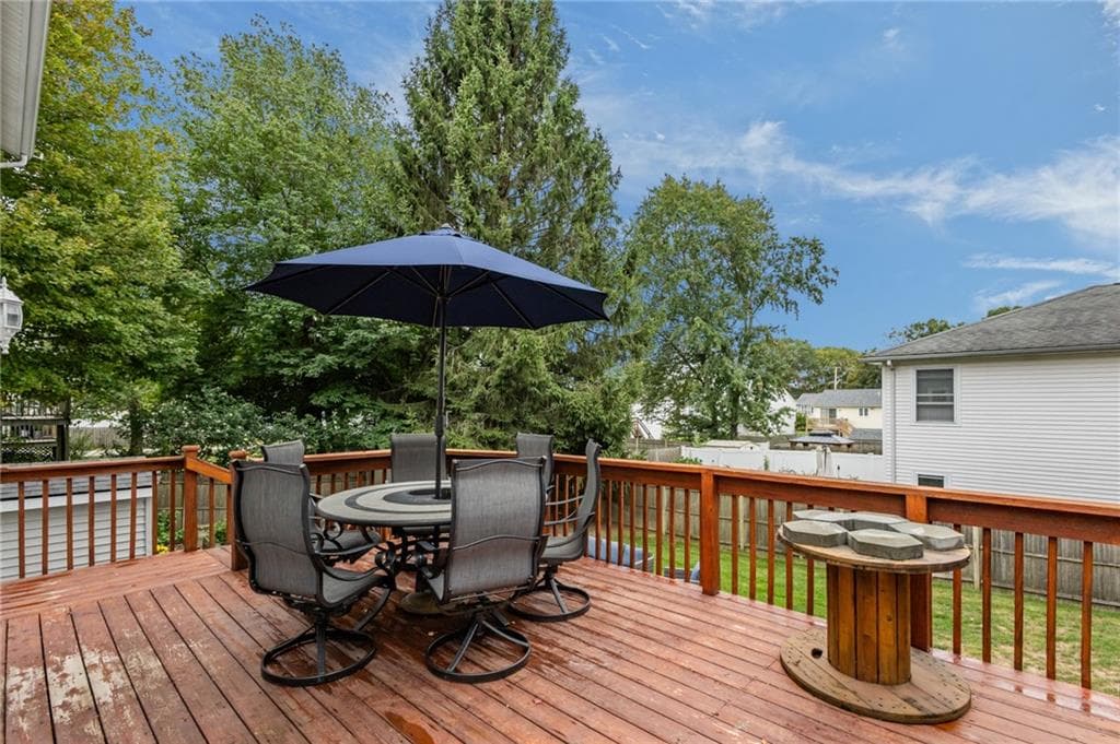 Single Family Residence at 39 Whispering Pines, Cumberland, photo 12 of 48