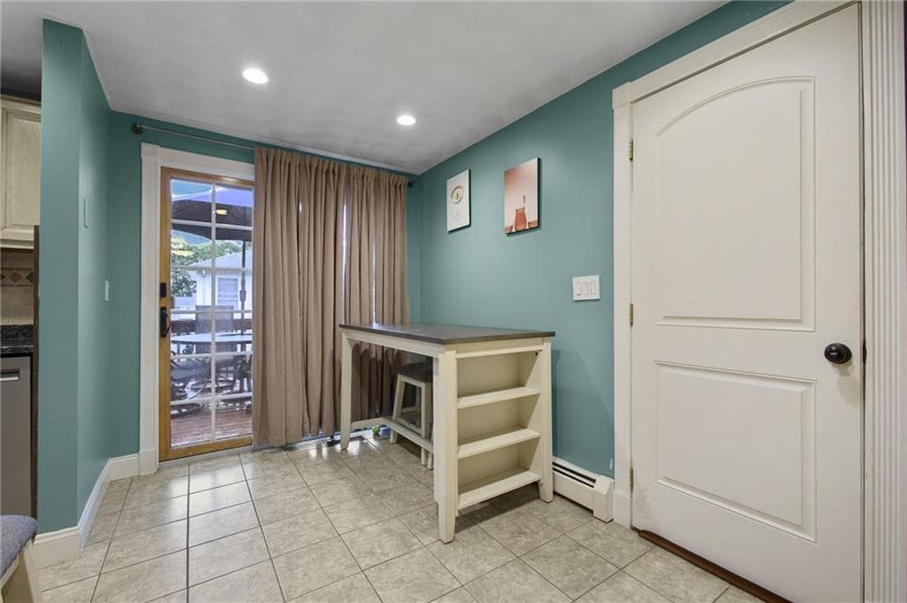 Single Family Residence at 39 Whispering Pines, Cumberland, photo 18 of 48