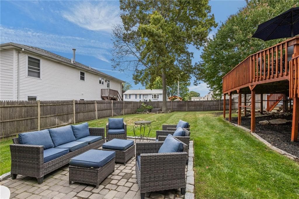 Single Family Residence at 39 Whispering Pines, Cumberland, photo 11 of 48