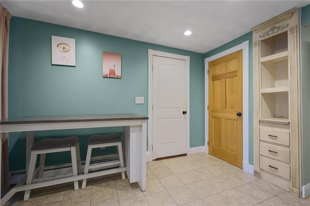 Single Family Residence at 39 Whispering Pines, Cumberland, photo 19 of 48
