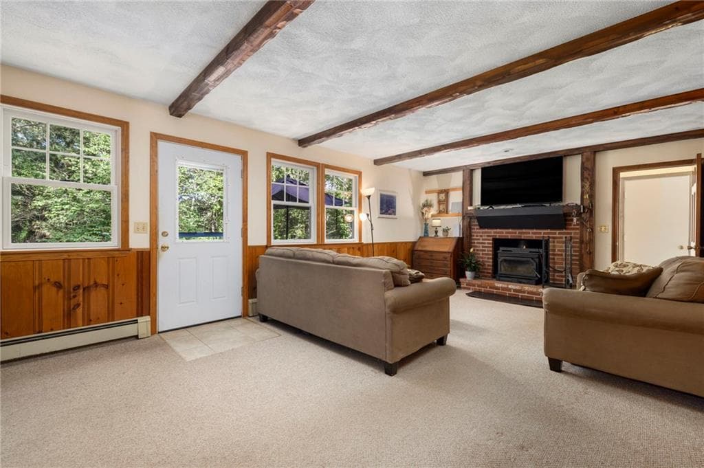 Single Family Residence at 326 Pine Hill Road, South Kingstown, photo 7 of 50
