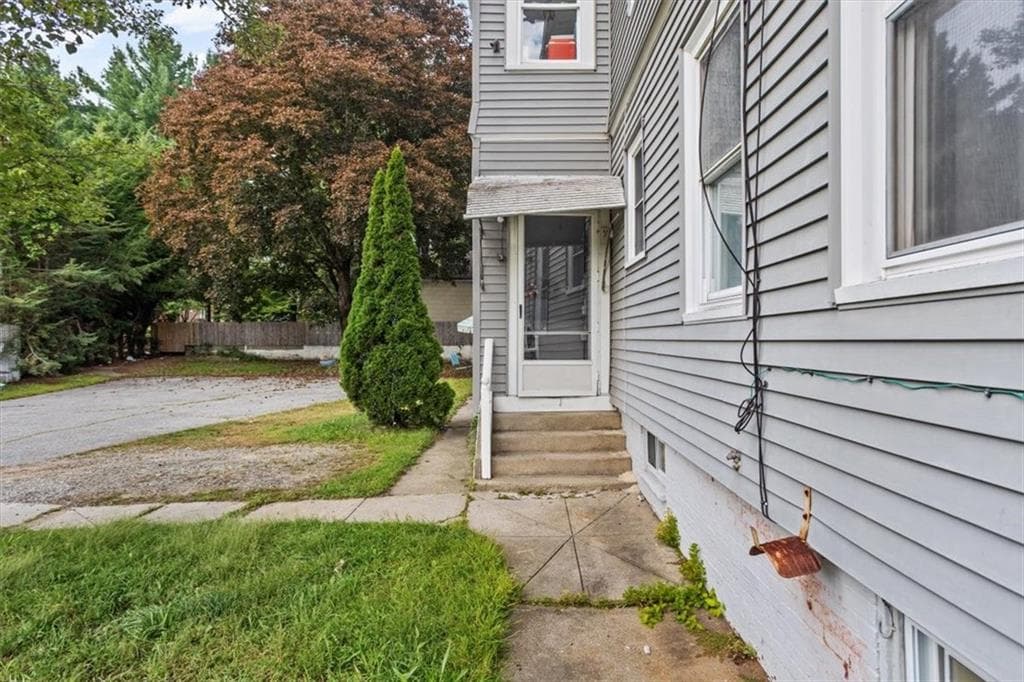 Multi Family at 1703 1705 Chalkstone Avenue, Providence, photo 6 of 48