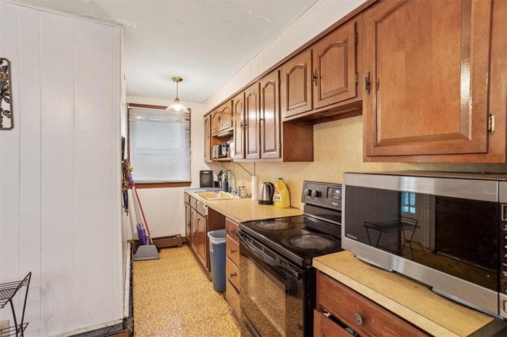 Multi Family at 1703 1705 Chalkstone Avenue, Providence, photo 33 of 48