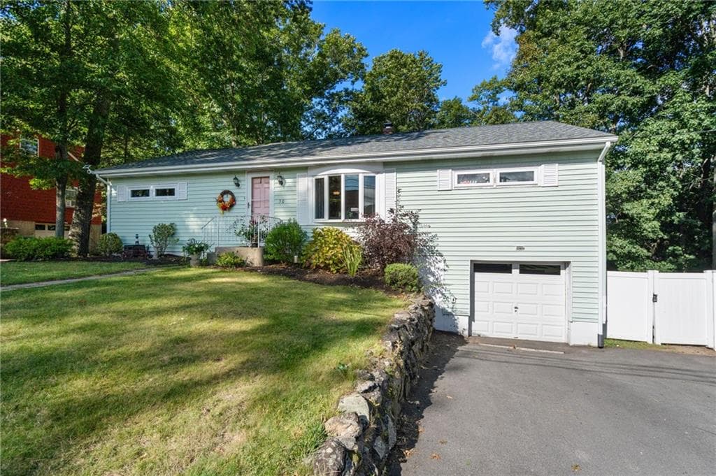 Single Family Residence at 30 Lockwood Road, Cumberland, photo 3 of 42