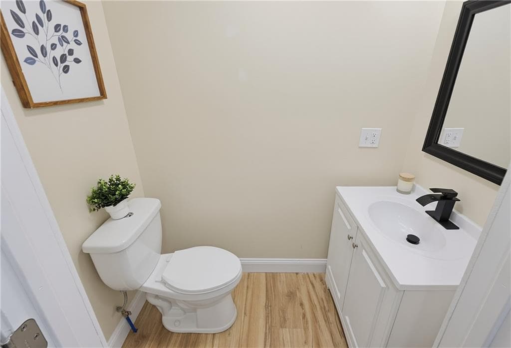 Single Family Residence at 85 Cedar Avenue, East Providence, photo 9 of 22