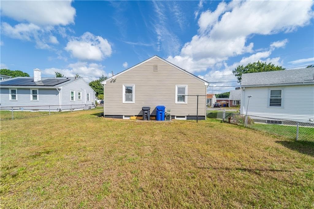 Single Family Residence at 315 Rhode Island Avenue, Pawtucket, photo 27 of 28