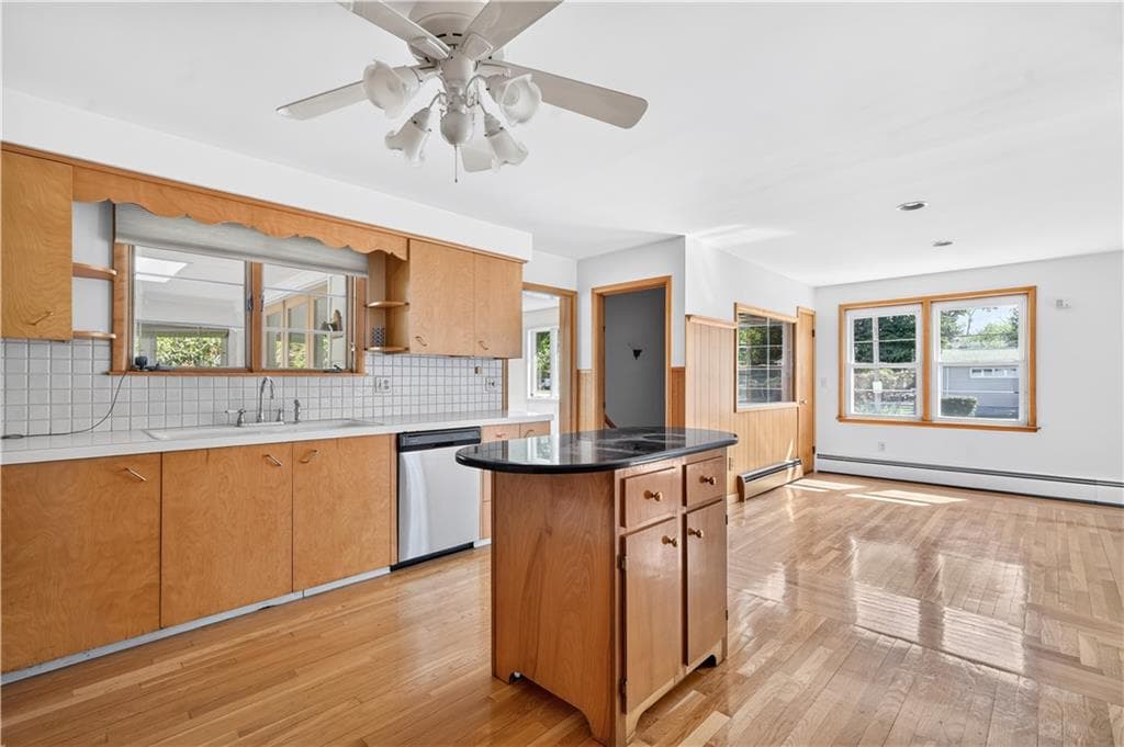 Single Family Residence at 120 Homewood Avenue, North Providence, photo 10 of 47