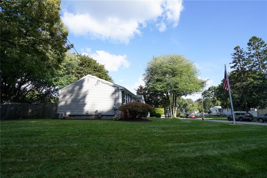 Single Family Residence at 145 Stonedale Road, Warwick, photo 7 of 45