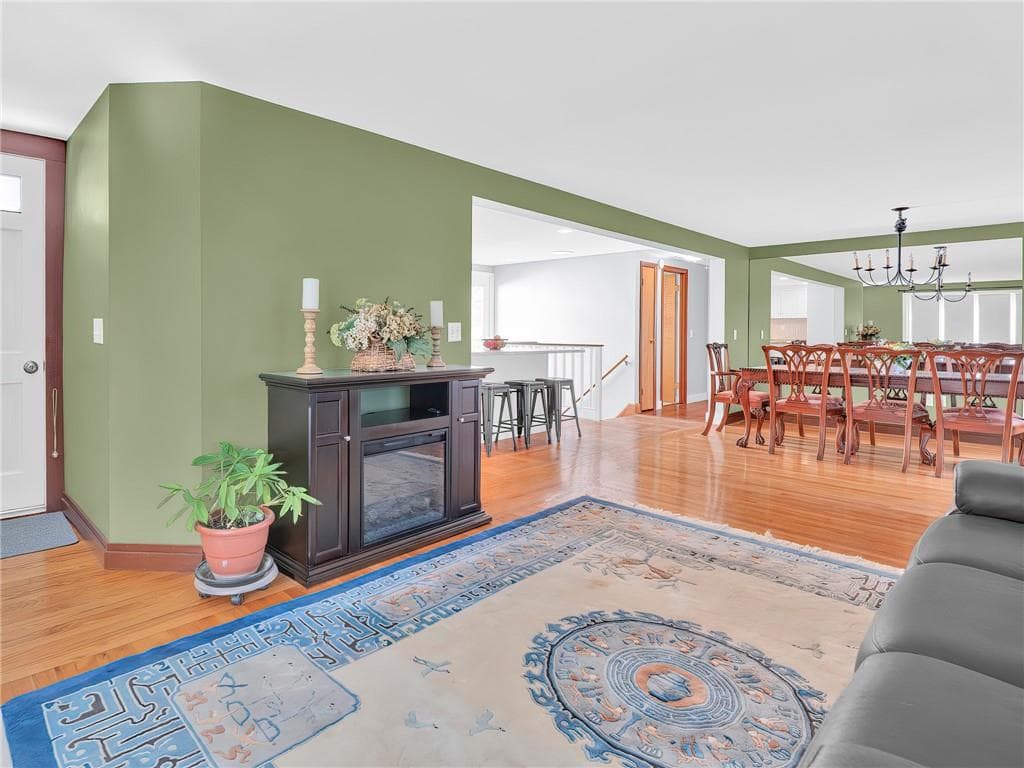 Single Family Residence at 53 Audubon Avenue, North Providence, photo 22 of 33