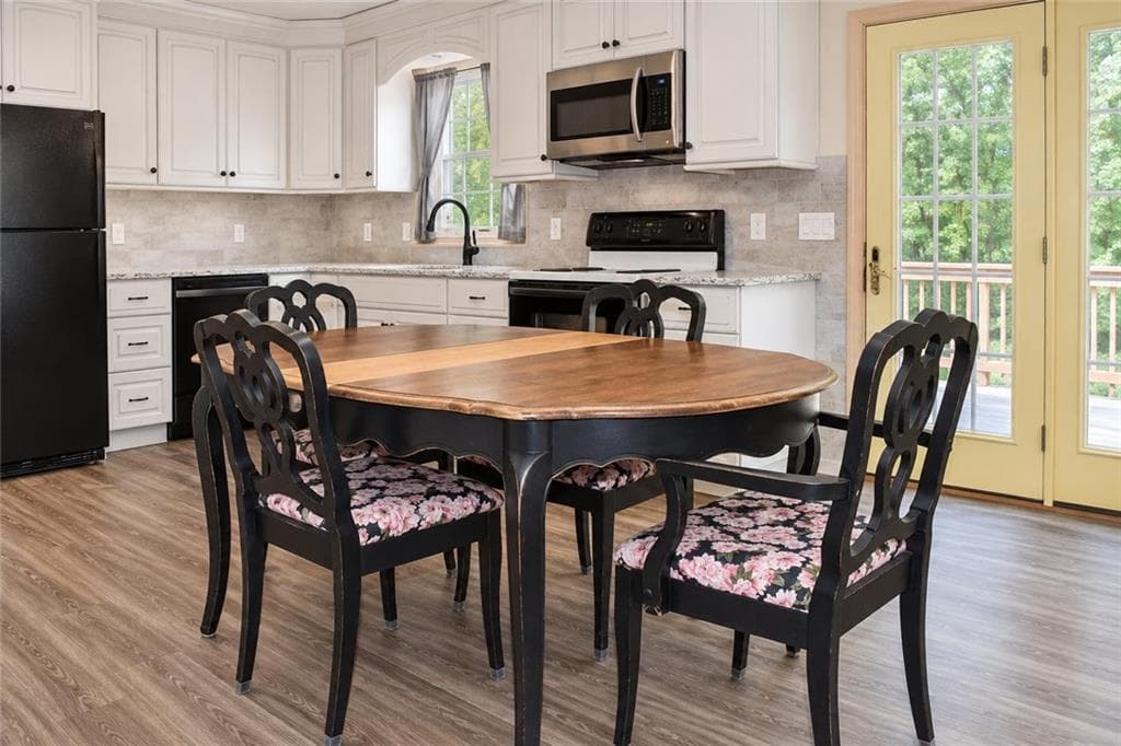 Single Family Residence at Charlestown, photo 6 of 19