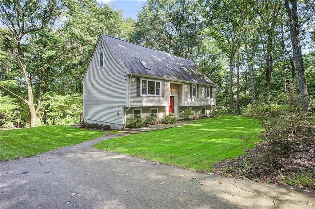 Single Family Residence at 39 Cook Road, Cumberland, photo 5 of 35