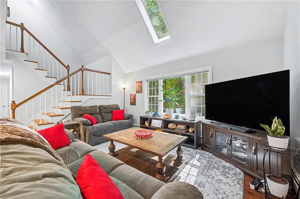 Single Family Residence at 39 Cook Road, Cumberland, photo 10 of 35