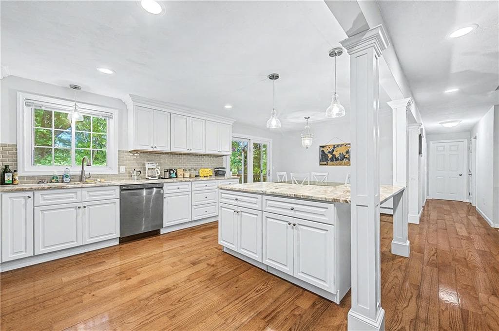 Single Family Residence at 39 Cook Road, Cumberland, photo 14 of 35