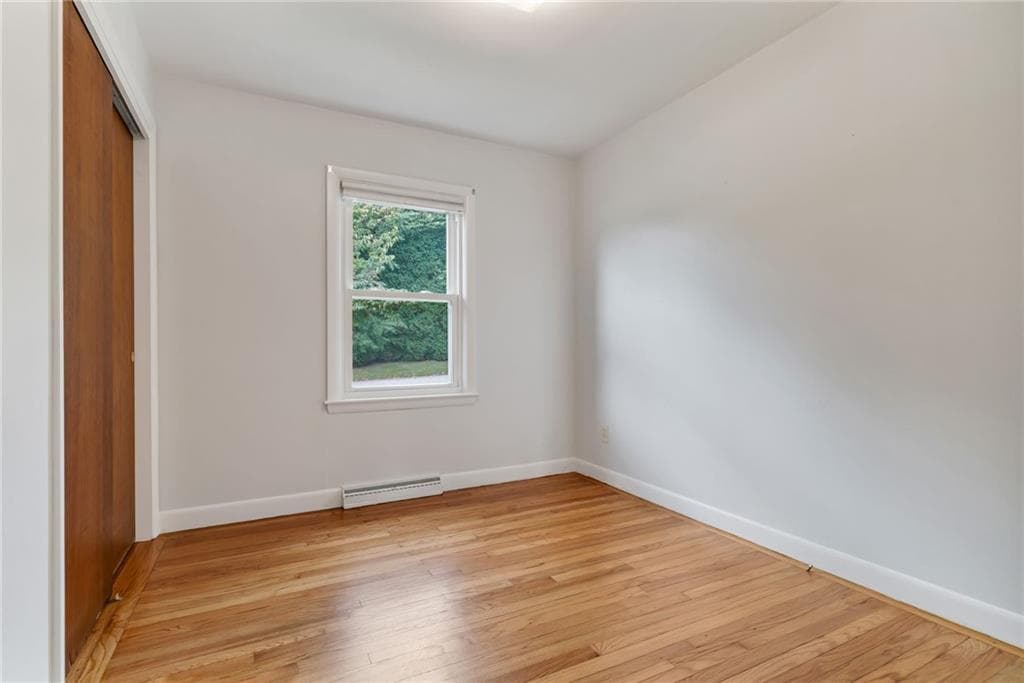 Single Family Residence at 3 Collins Terrace, Middletown, photo 22 of 49