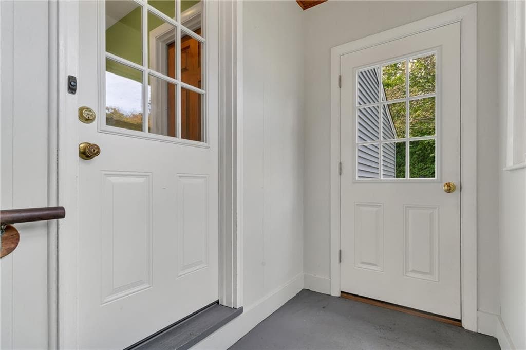 Single Family Residence at 3 Collins Terrace, Middletown, photo 28 of 49