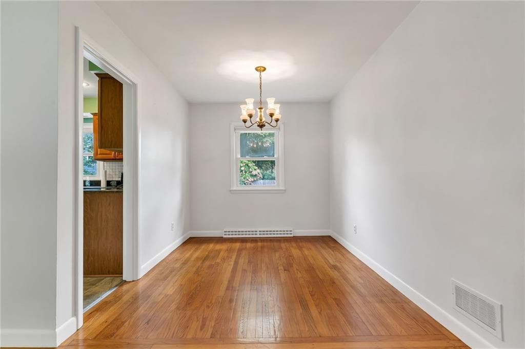 Single Family Residence at 3 Collins Terrace, Middletown, photo 10 of 49