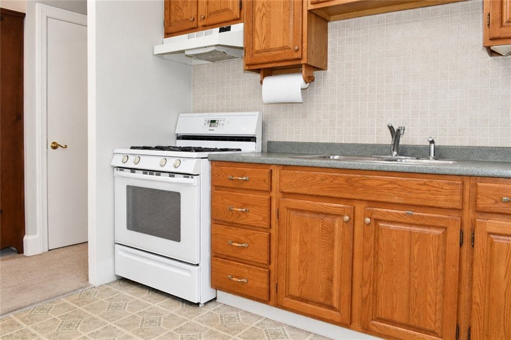 Single Family Residence at Cranston, photo 7 of 24