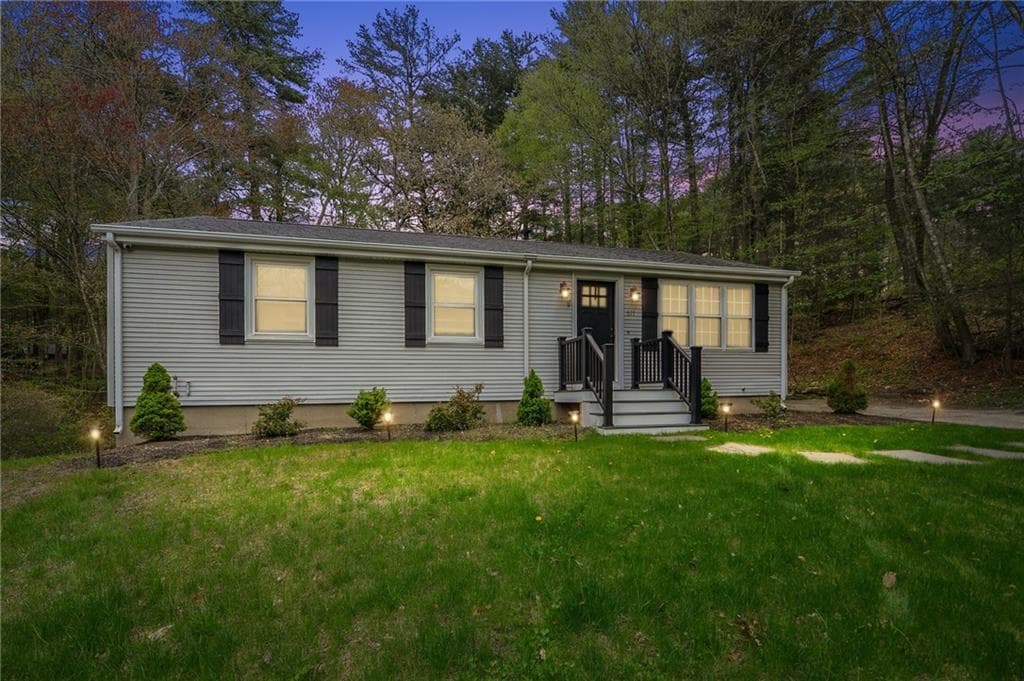 Single Family Residence at 611 Lake Washington Drive, Glocester, photo 2 of 29