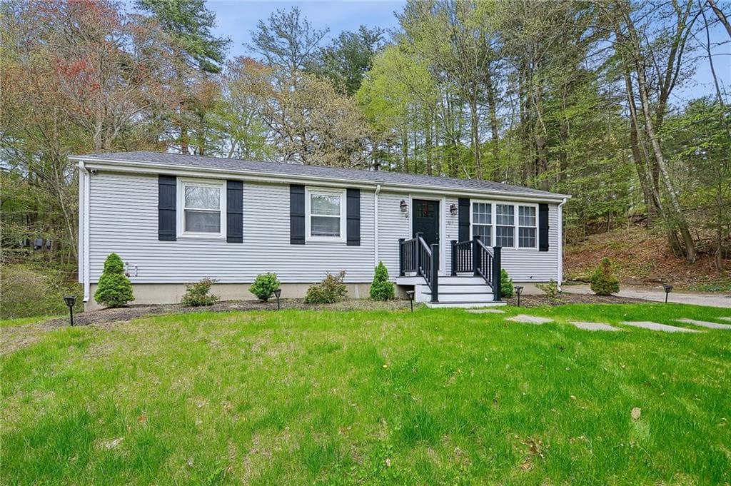 Single Family Residence at 611 Lake Washington Drive, Glocester, photo 26 of 29
