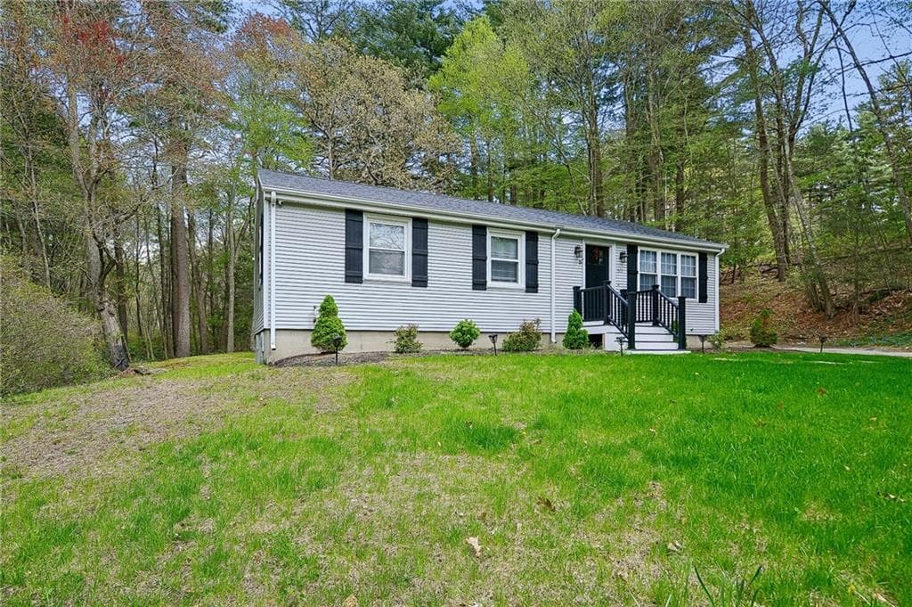 Single Family Residence at 611 Lake Washington Drive, Glocester, photo 3 of 29