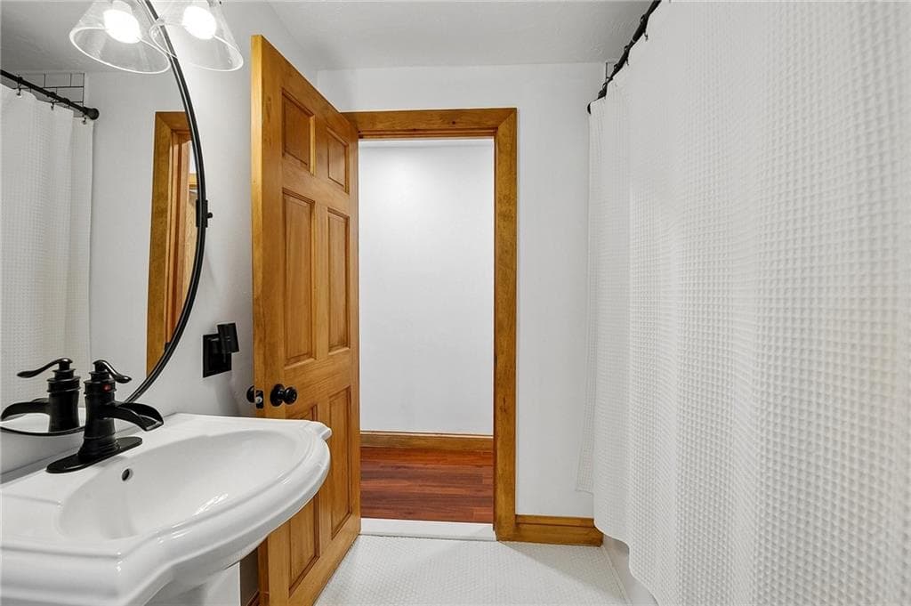 Single Family Residence at 611 Lake Washington Drive, Glocester, photo 18 of 29