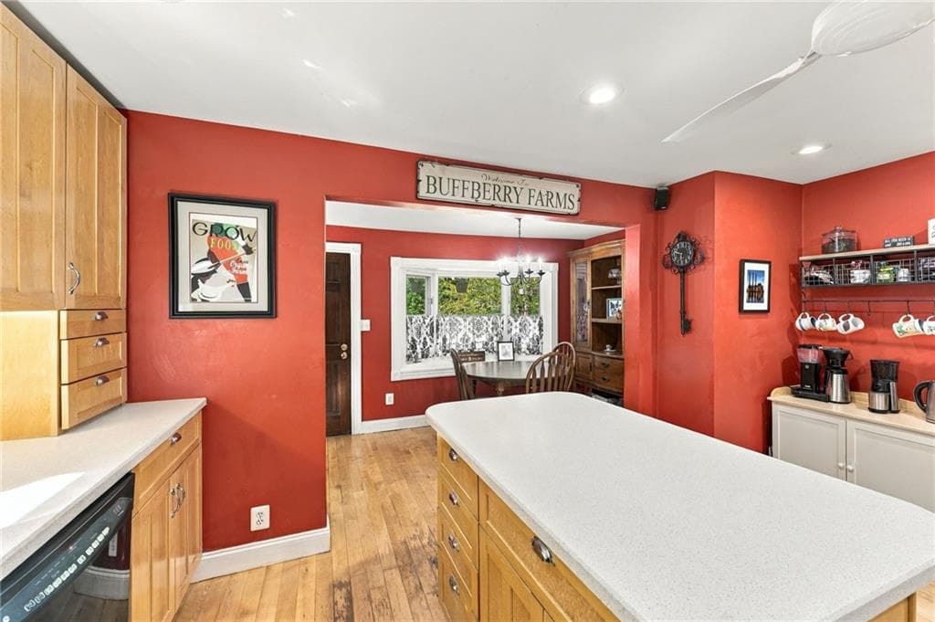 Single Family Residence at 413 Harkney Hill Road, Coventry, photo 9 of 46