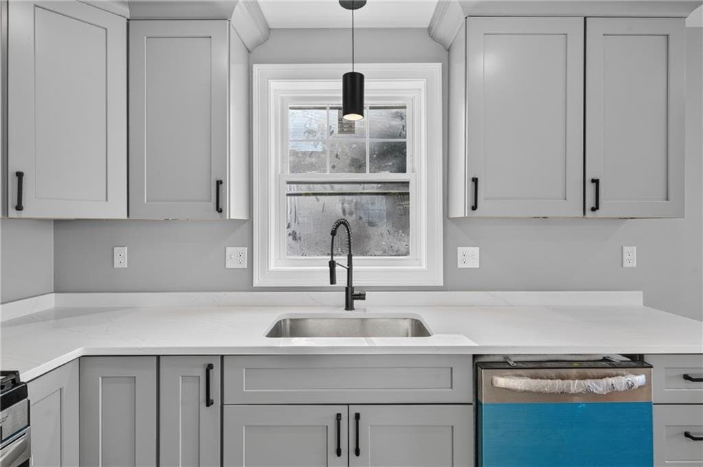 Multi Family at 126 Johnson Street, Providence, photo 6 of 30