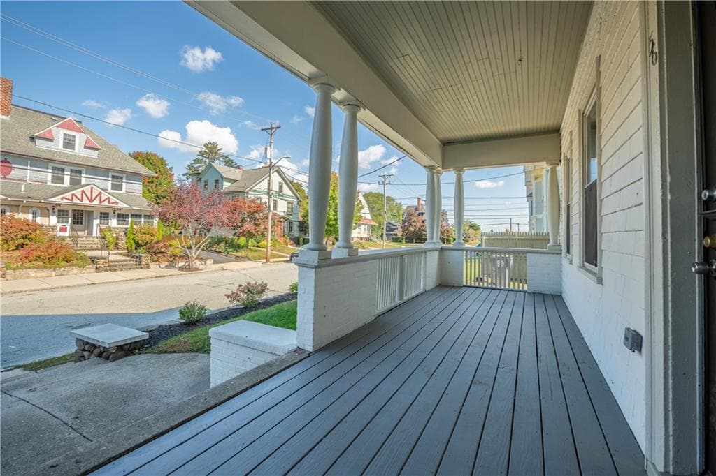 Condominium at 56 Columbia Avenue UNIT 1, Cranston, photo 8 of 28