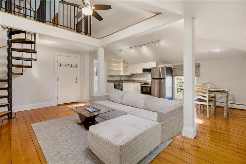 Condominium at 20 Berkeley Avenue UNIT 5, Newport, photo 3 of 17