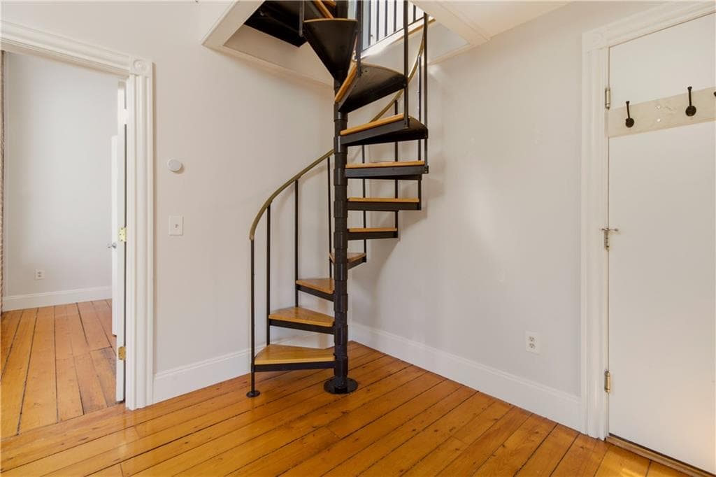 Condominium at 20 Berkeley Avenue UNIT 5, Newport, photo 11 of 17