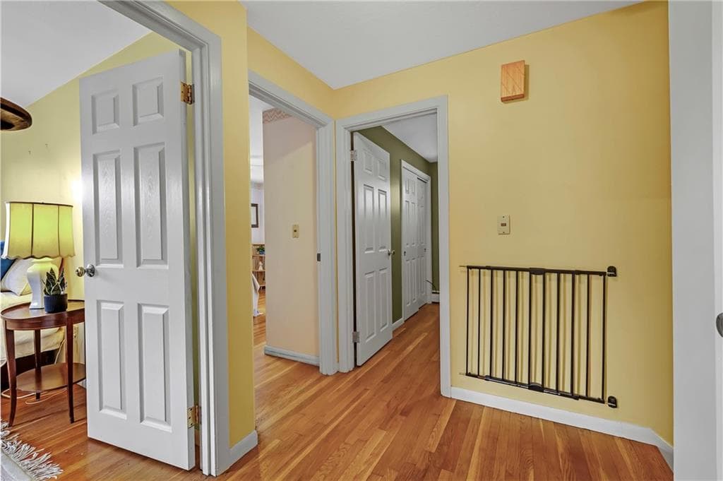 Single Family Residence at 50 Fairfax Drive, Warwick, photo 16 of 27