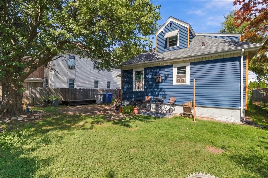 Single Family Residence at 88 Finch Avenue, Pawtucket, photo 23 of 25