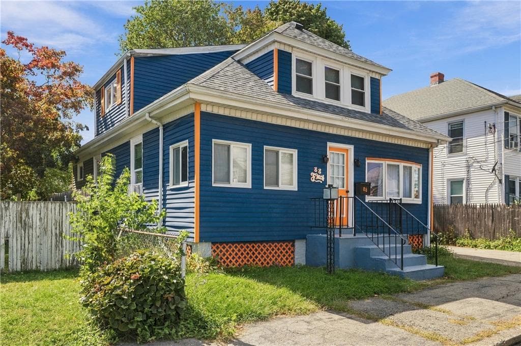 Single Family Residence at 88 Finch Avenue, Pawtucket, photo 3 of 25