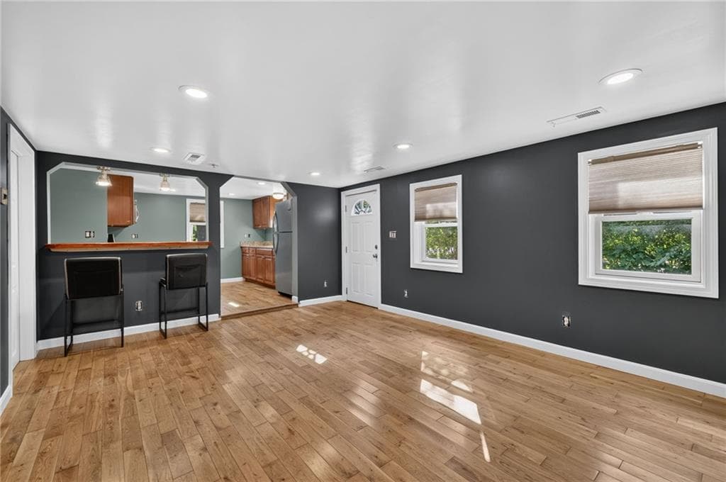 Single Family Residence at 660 Tower Hill Road, North Kingstown, photo 13 of 33