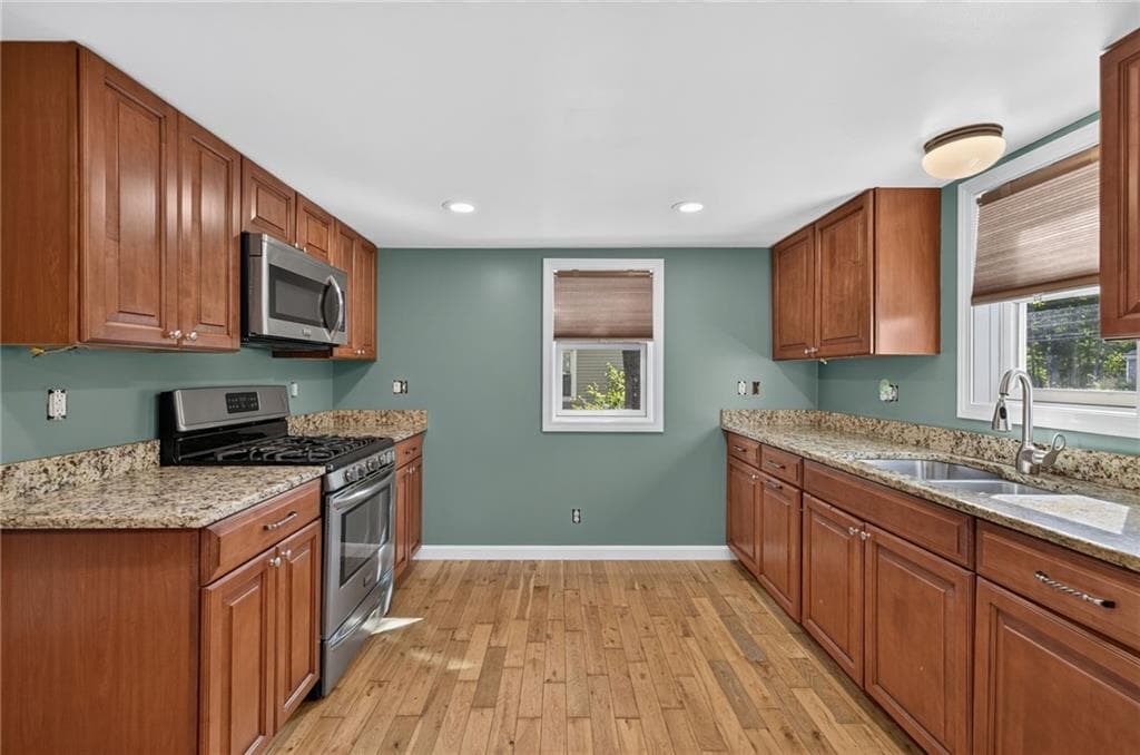 Single Family Residence at 660 Tower Hill Road, North Kingstown, photo 26 of 33