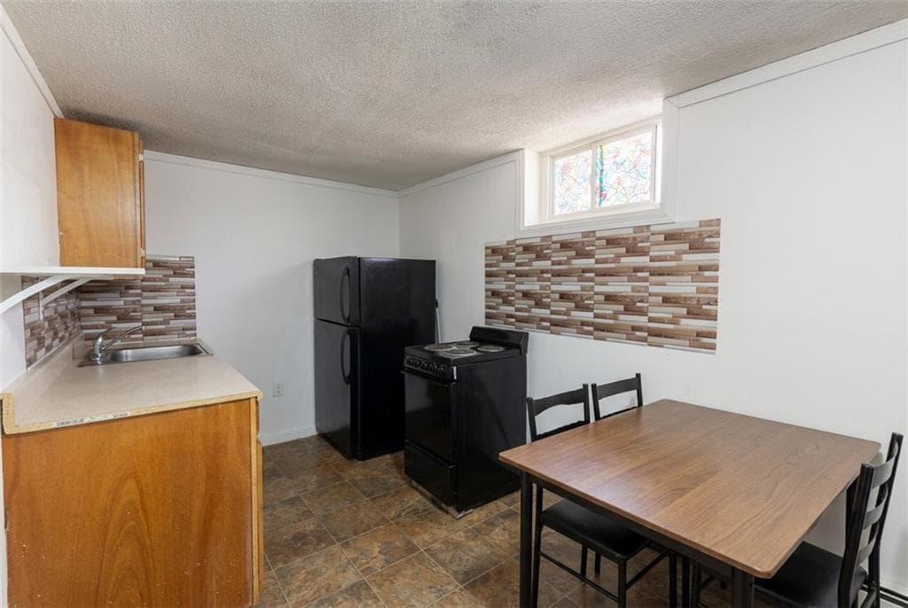Single Family Residence at 51 Barrows Street, Providence, photo 27 of 30